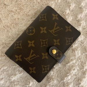 Louis Vuitton PM Agenda